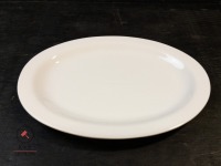 10'' White Oval Narrow Rim Platter - Case of 36