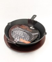 Tomlinson Cast Iron Ribbed 2" D Grill Pan With Wood Underliner