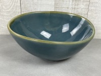 10.5" Terrastone 70oz Blue Porcelain Bowls, Arcoroc FJ351 - Lot of 6